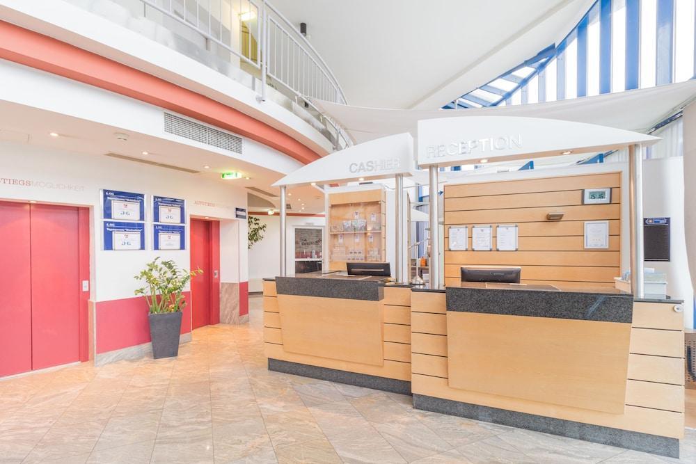 Arcadia Hotel Heidelberg Шветцинген Экстерьер фото