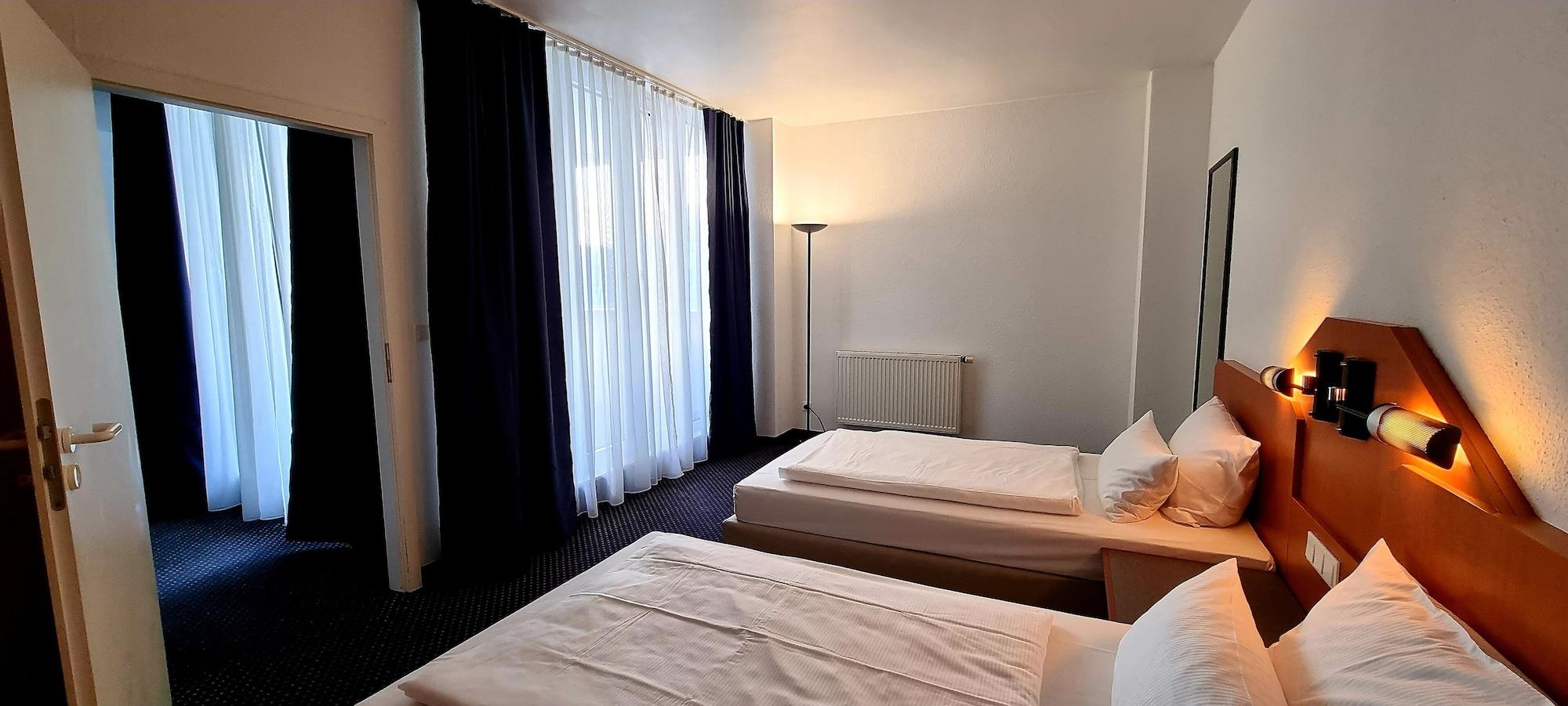 Arcadia Hotel Heidelberg Шветцинген Экстерьер фото
