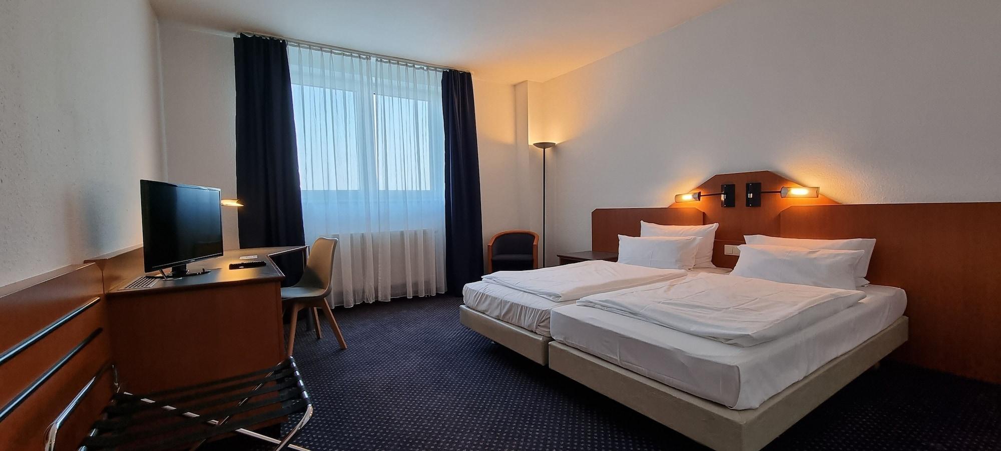 Arcadia Hotel Heidelberg Шветцинген Экстерьер фото