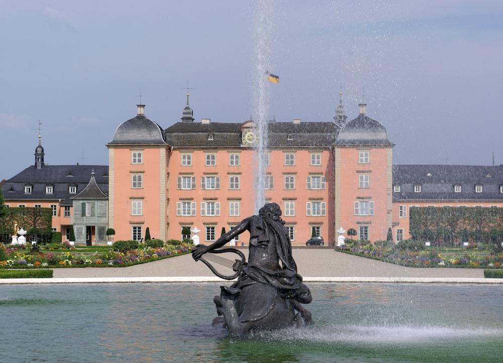 Arcadia Hotel Heidelberg Шветцинген Экстерьер фото