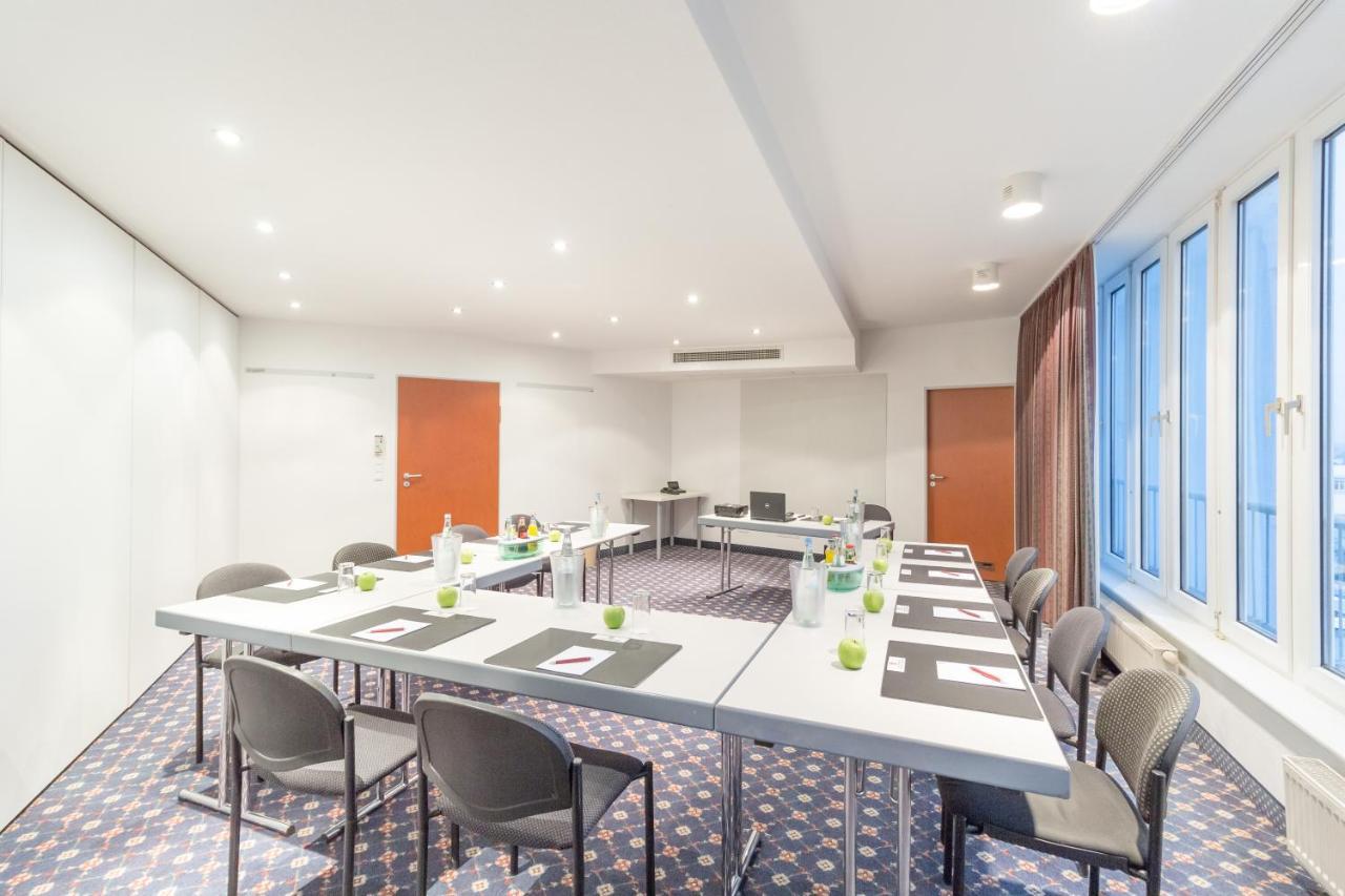 Arcadia Hotel Heidelberg Шветцинген Экстерьер фото