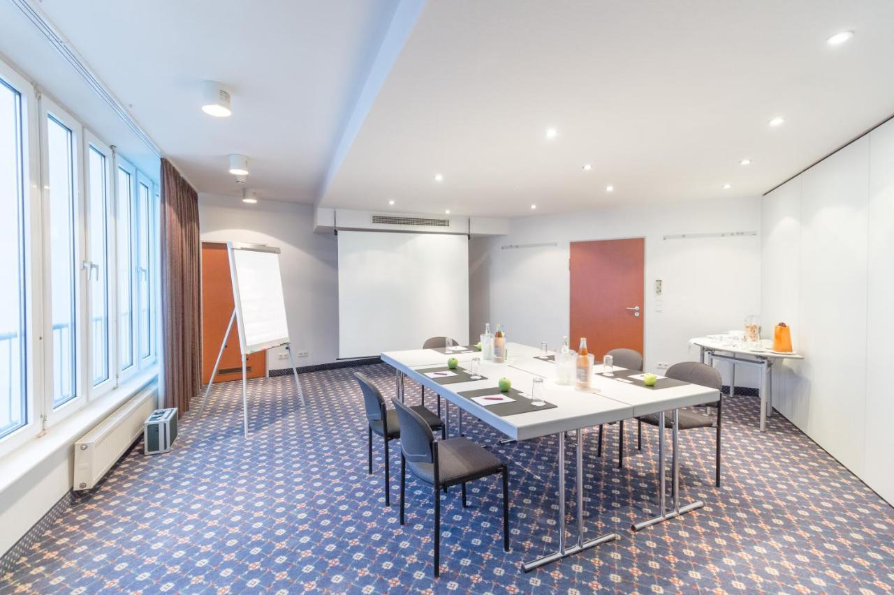 Arcadia Hotel Heidelberg Шветцинген Экстерьер фото