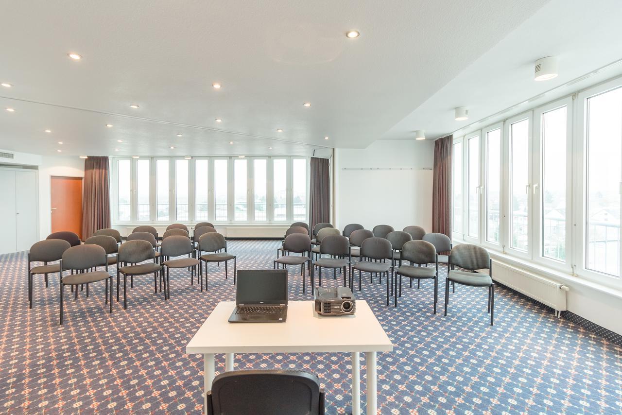 Arcadia Hotel Heidelberg Шветцинген Экстерьер фото