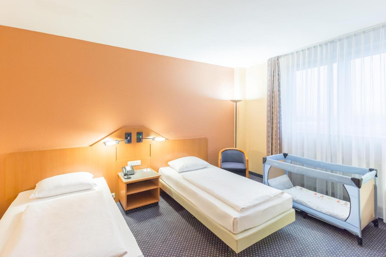 Arcadia Hotel Heidelberg Шветцинген Экстерьер фото